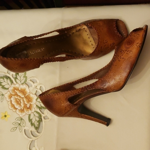 Bcbgirls Heels made in Brazil size 9.5 - Picture 1 of 9